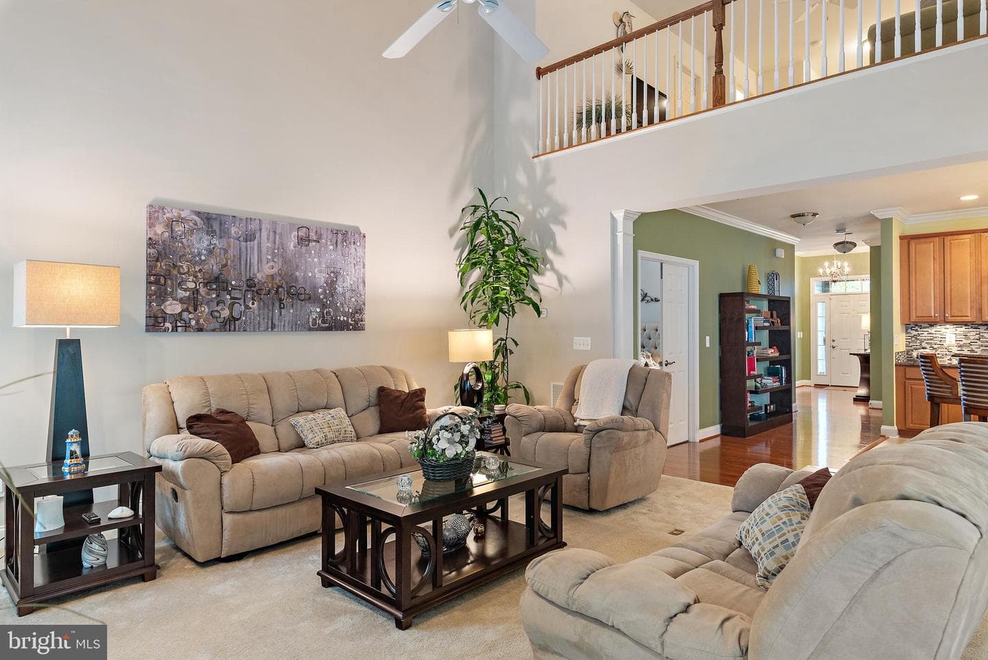 539 Donner Way photo 14