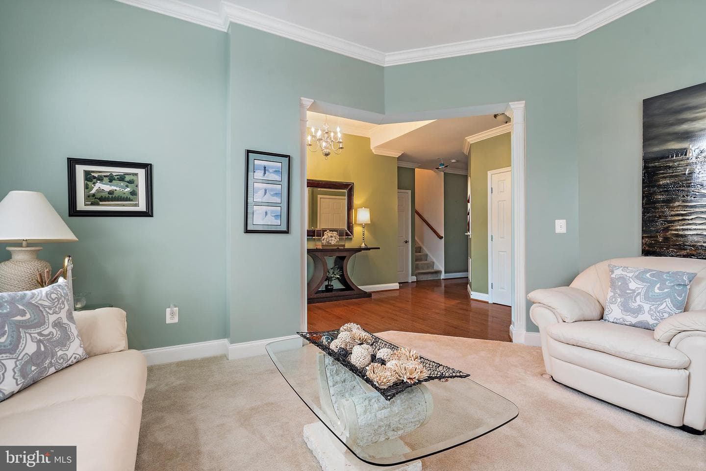 539 Donner Way photo 26