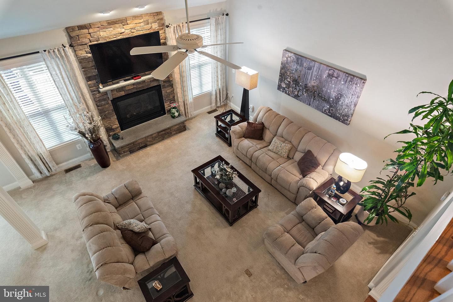 539 Donner Way photo 33