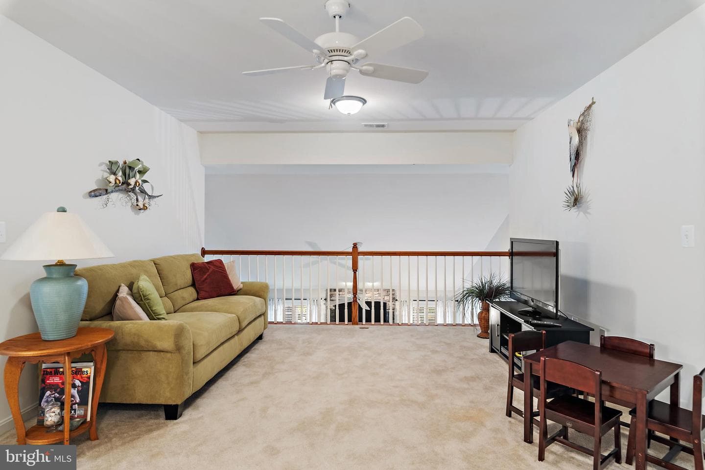 539 Donner Way photo 34