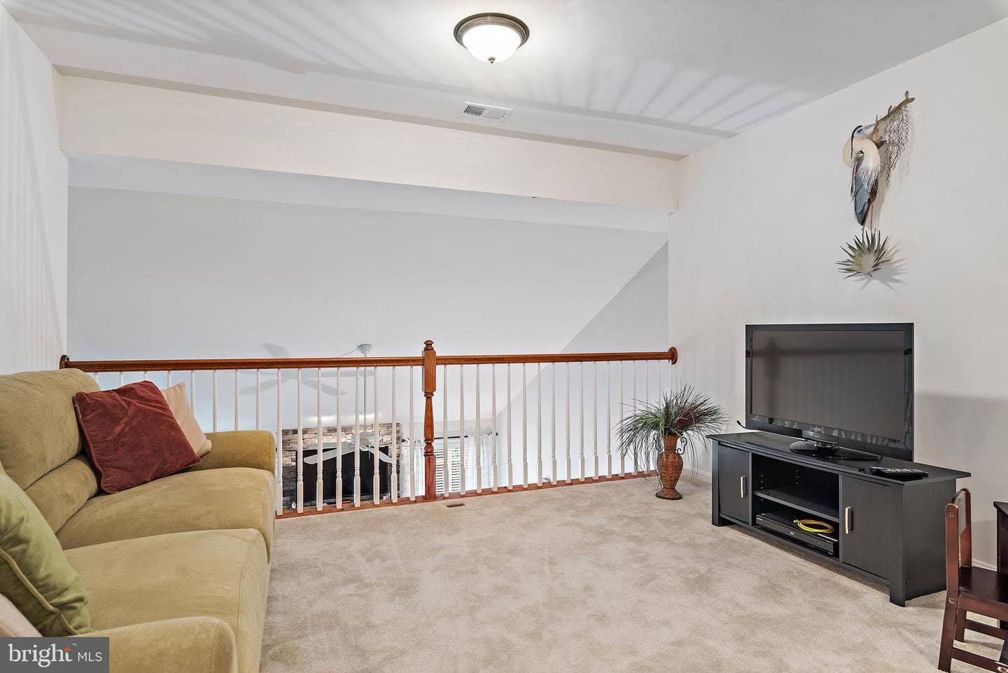 539 Donner Way photo 36
