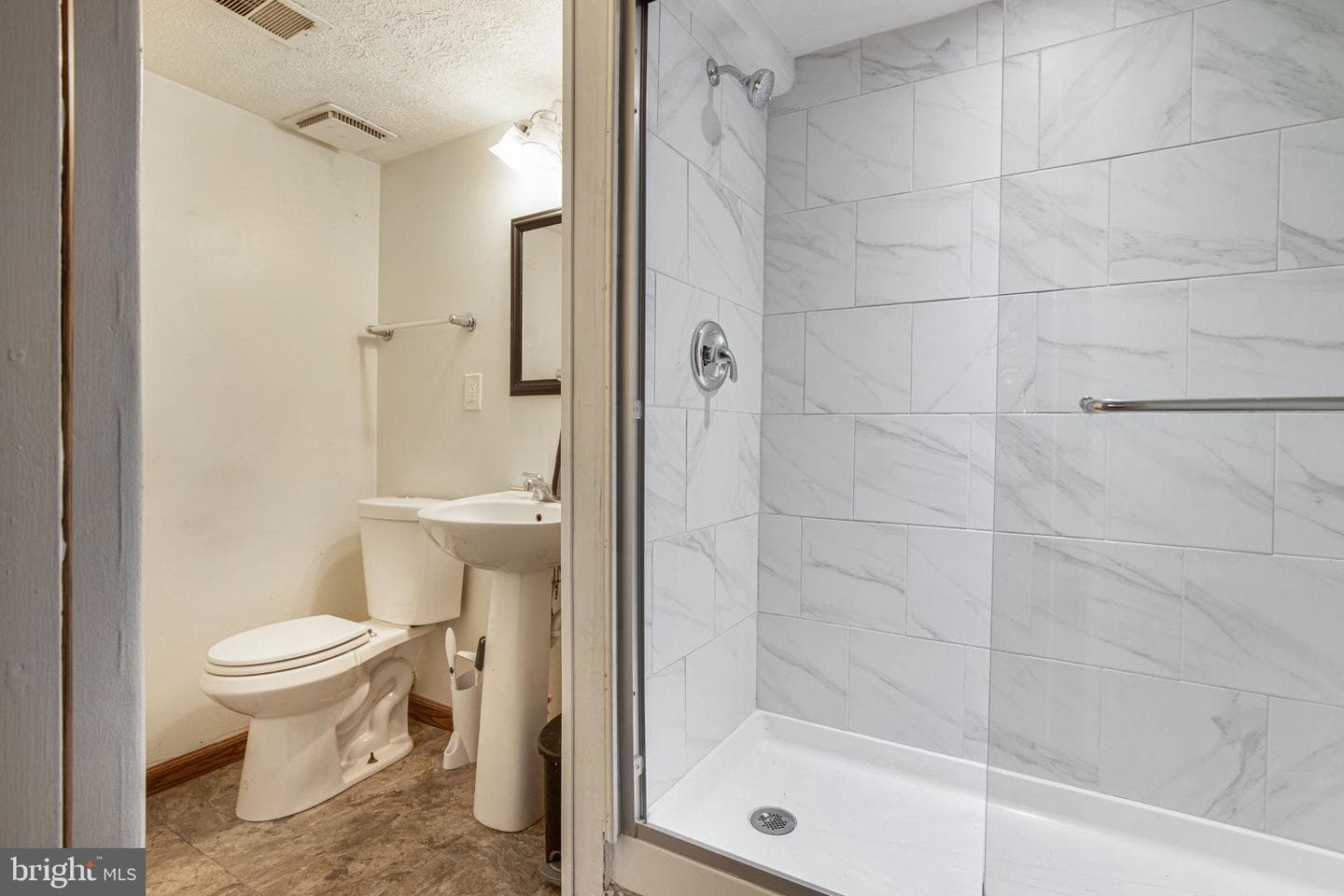 2957 Crystal Palace Lane photo 29