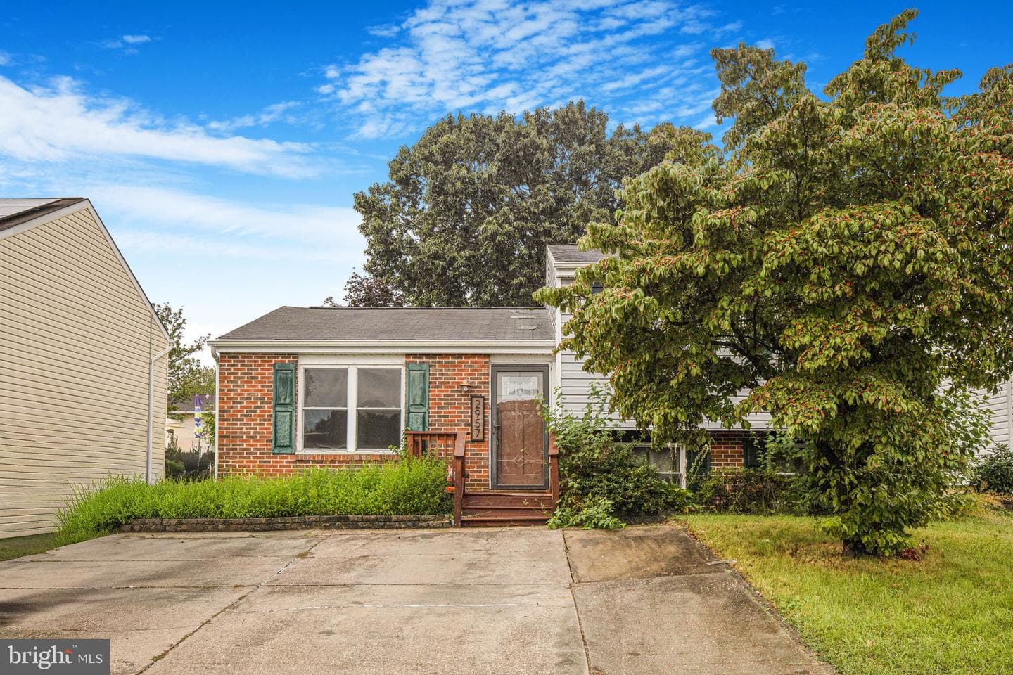 2957 Crystal Palace Lane photo 3