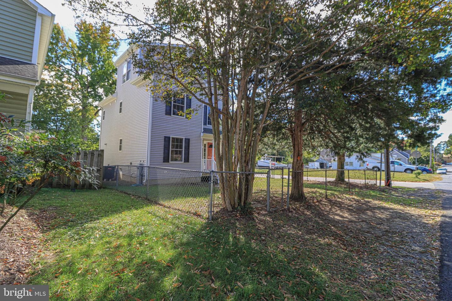 3661 2nd Avenue photo 32