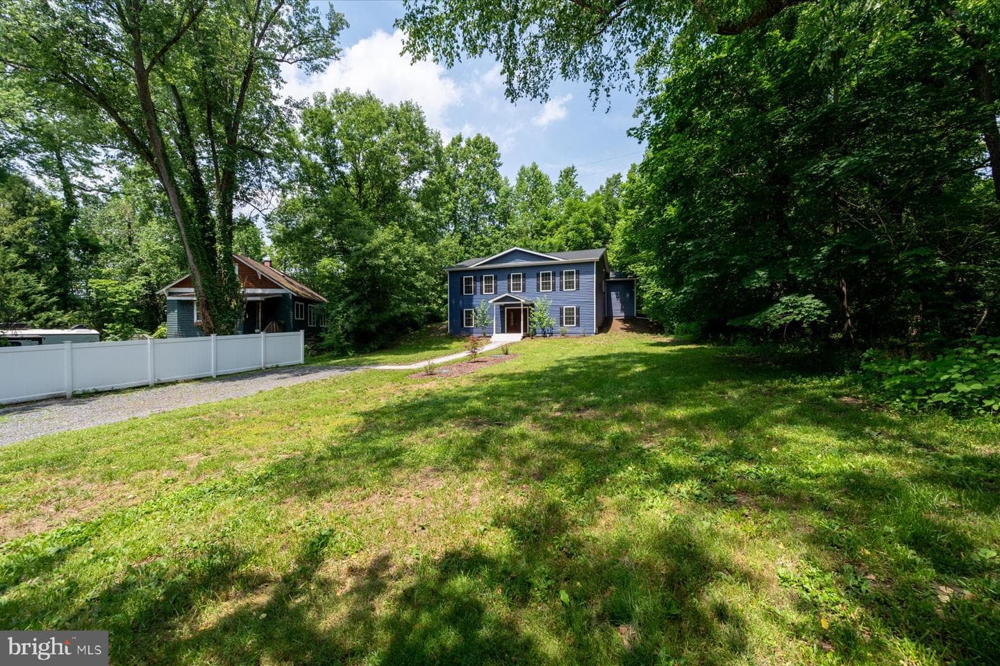 1400 Lower View Court photo 28