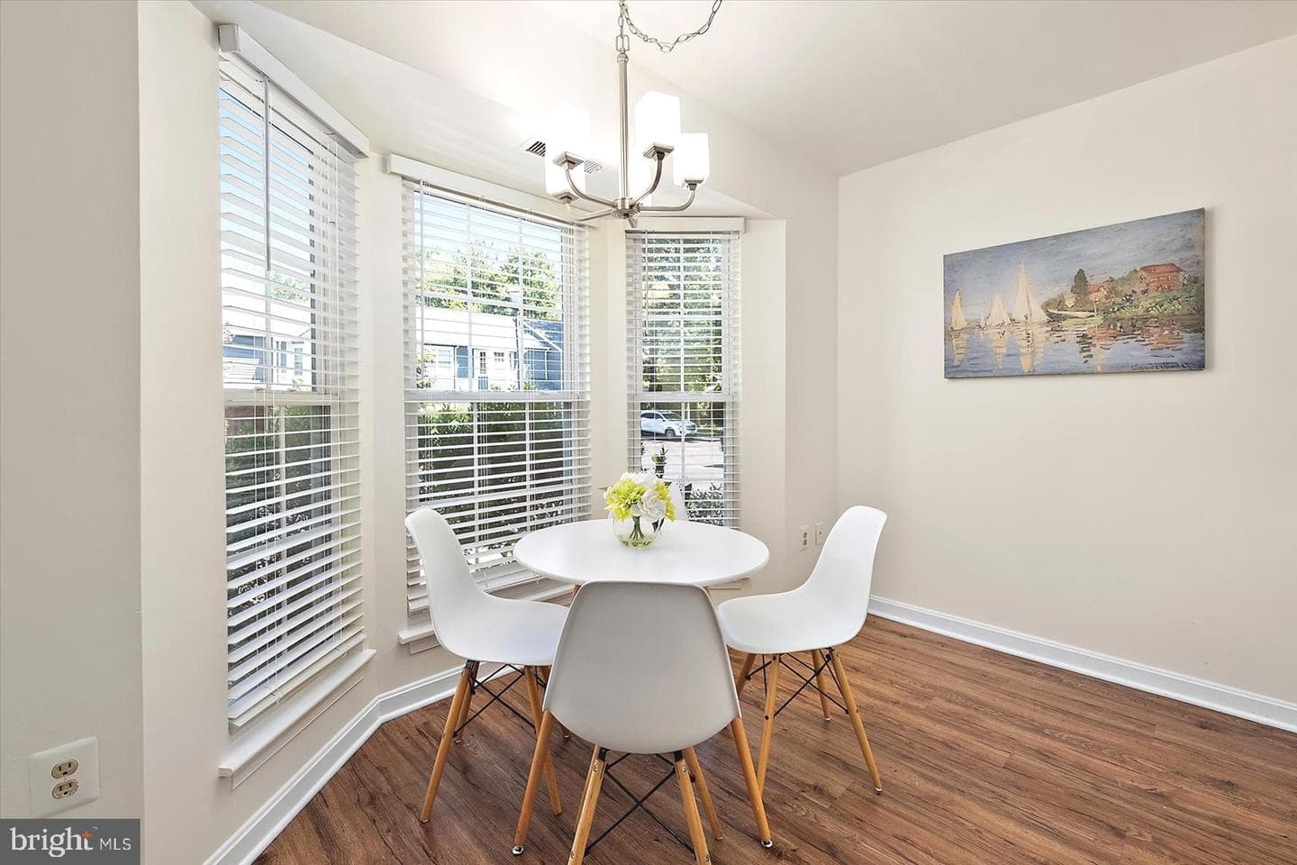 4 Mizzen Court photo 32