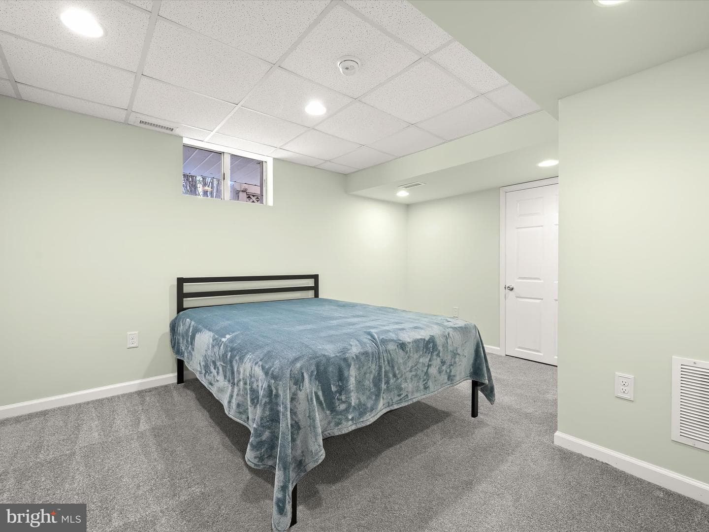 7911 Red Globe Court photo 37