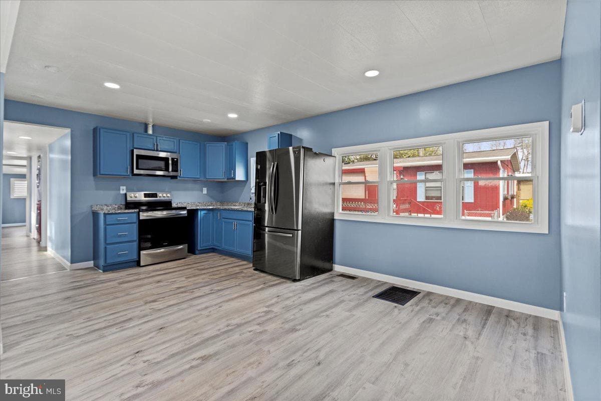 4748 Flanders Lane #k photo 3