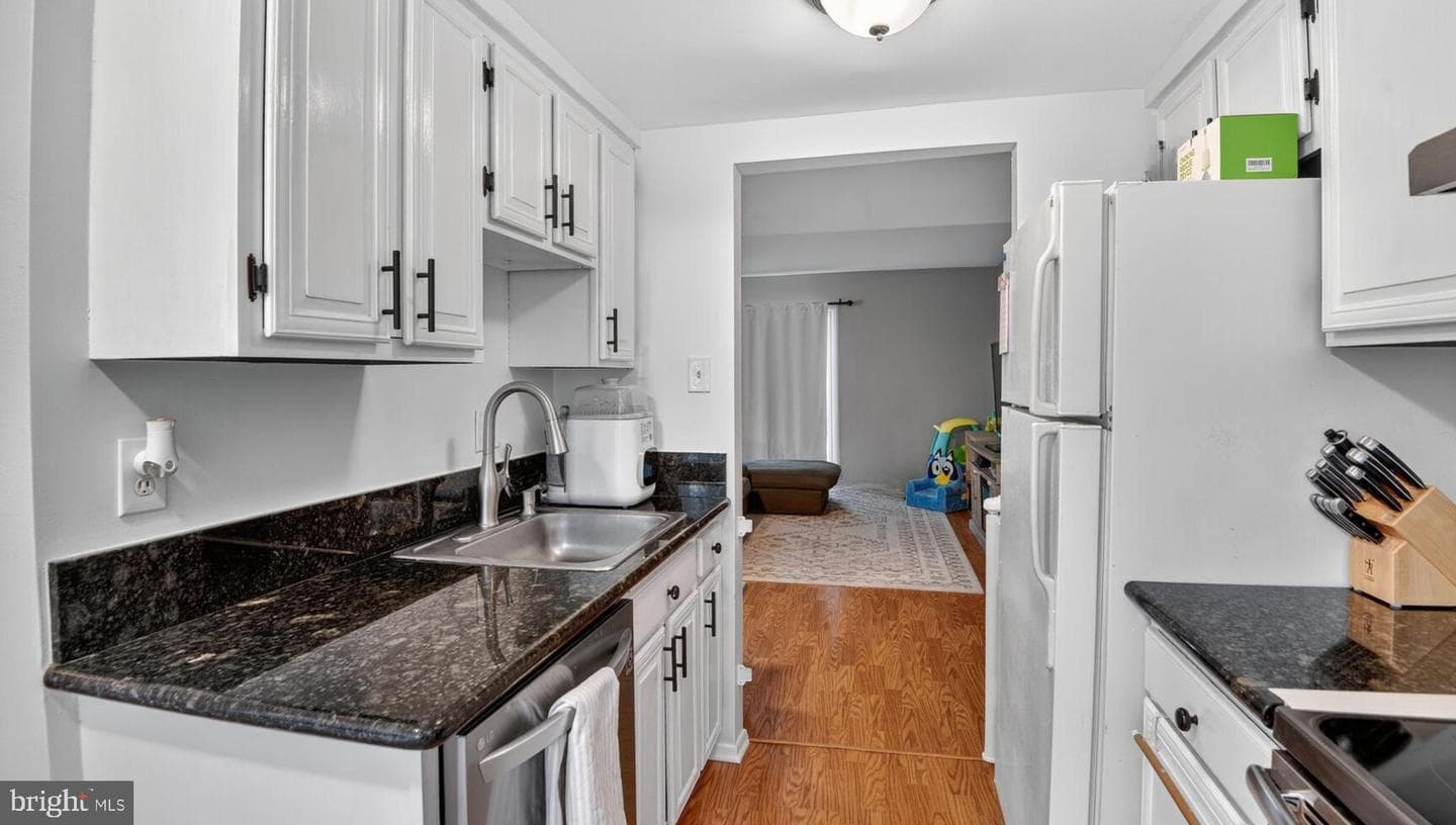 1715 Foxdale Court #178 photo 4