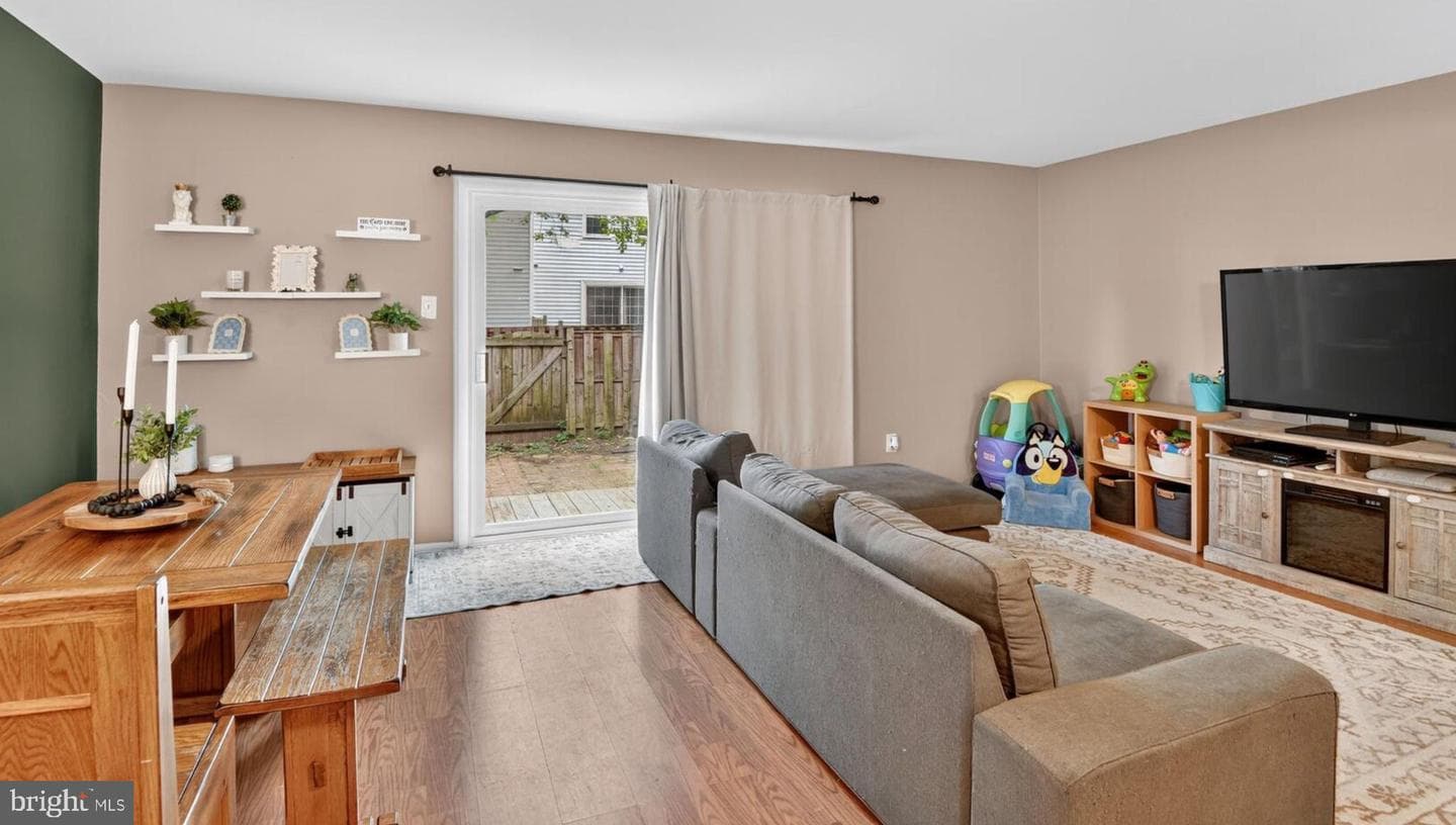 1715 Foxdale Court #178 photo 7
