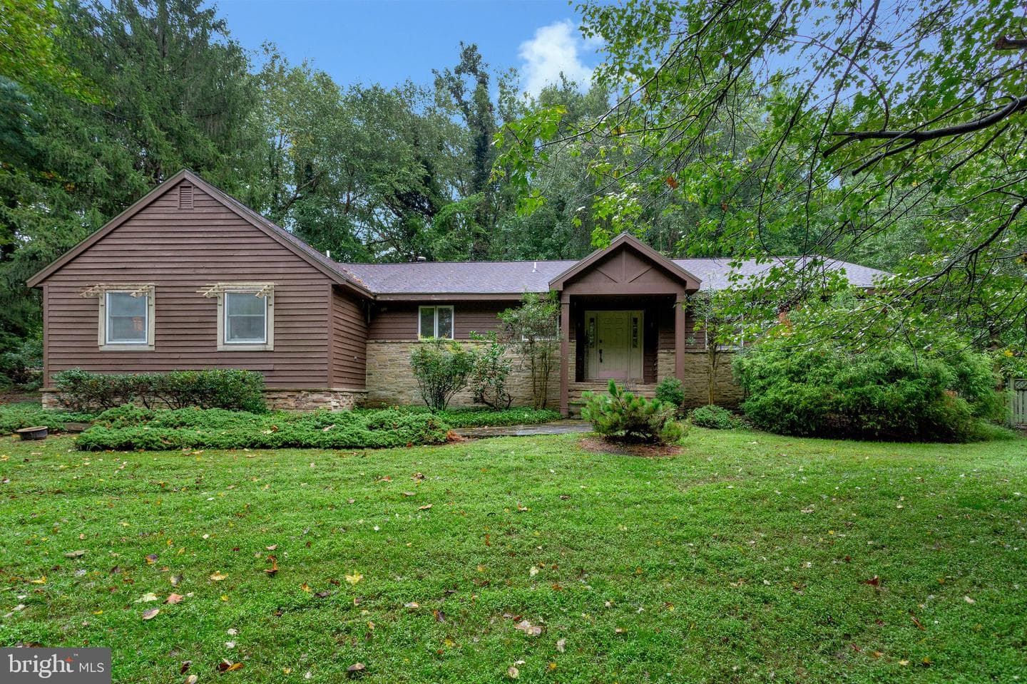 3886 Greenmeadow Lane photo 1