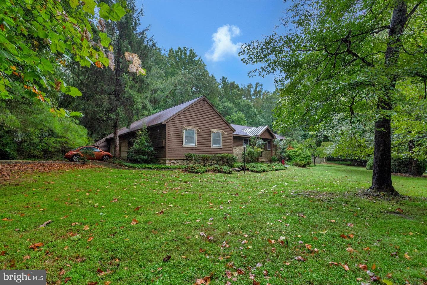 3886 Greenmeadow Lane photo 14