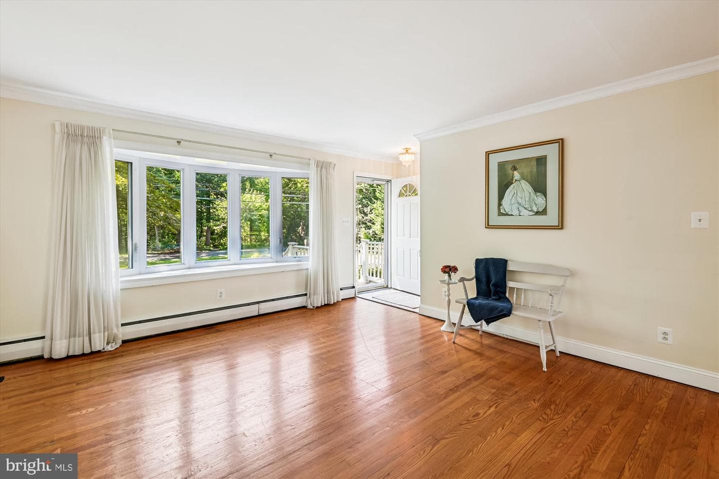 289 Hillsmere Drive photo 2