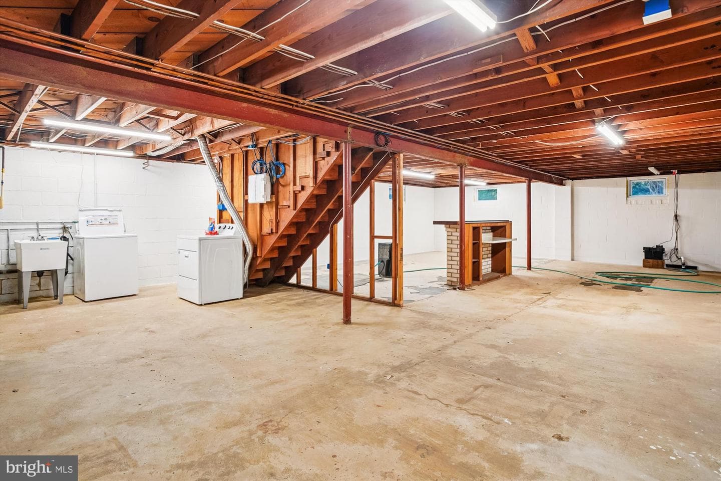 289 Hillsmere Drive photo 30