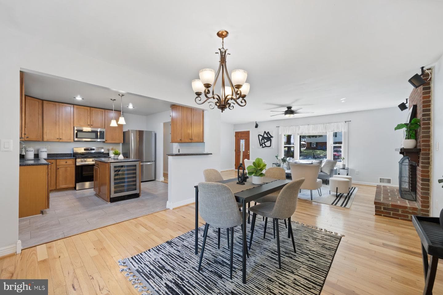 1103 Lotus Avenue photo 10