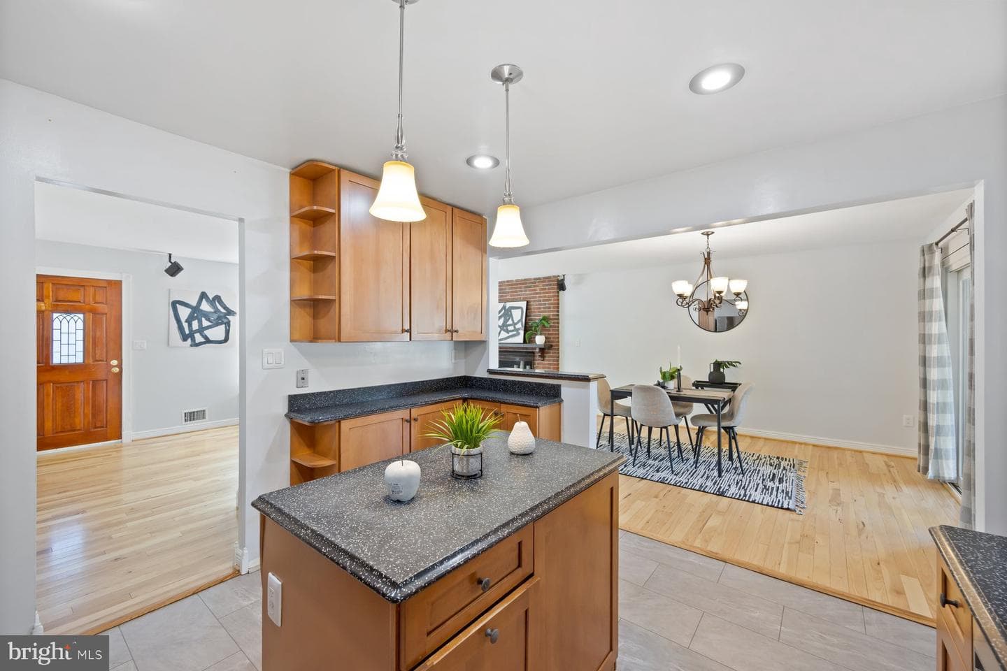 1103 Lotus Avenue photo 14