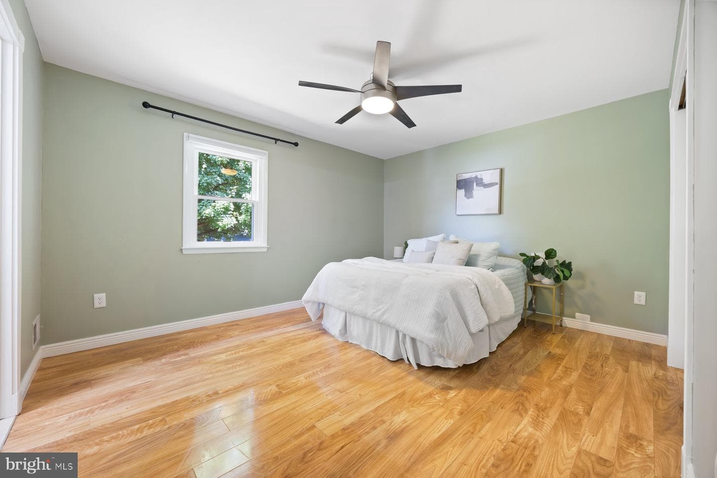 1103 Lotus Avenue photo 15