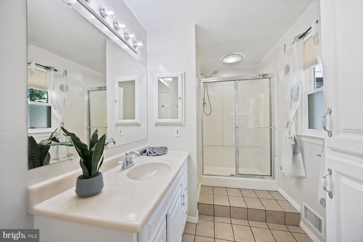 1103 Lotus Avenue photo 17