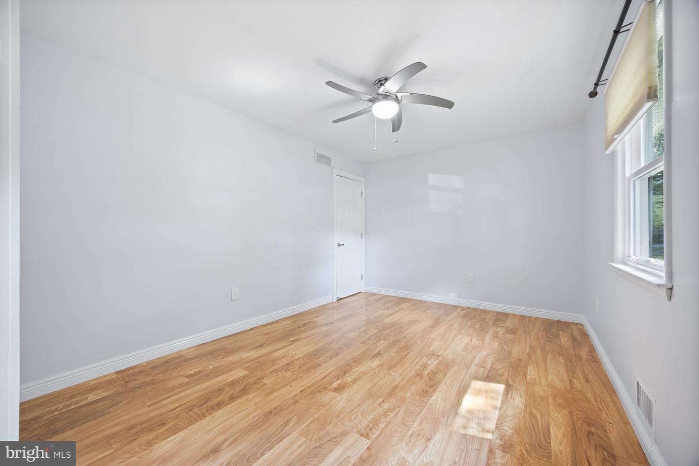 1103 Lotus Avenue photo 20