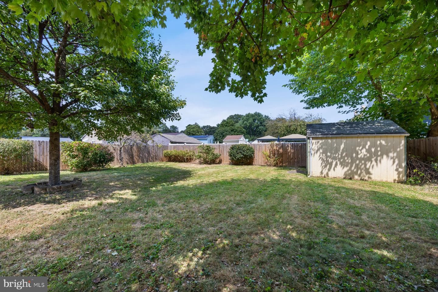 1103 Lotus Avenue photo 30