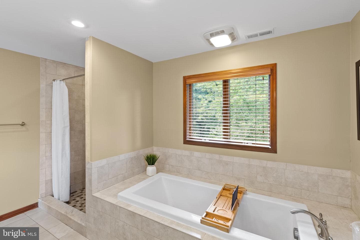 210 Providence Road photo 16