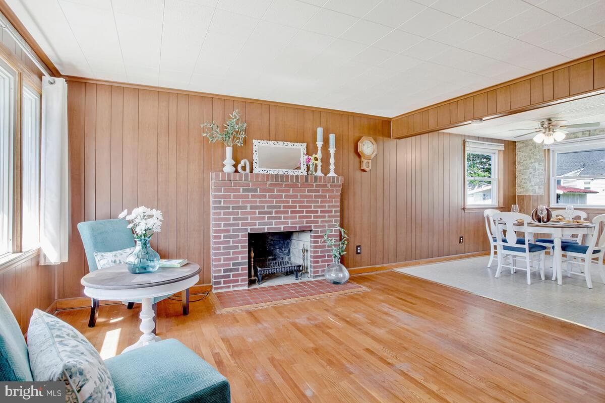 100 Wallace Avenue photo 4