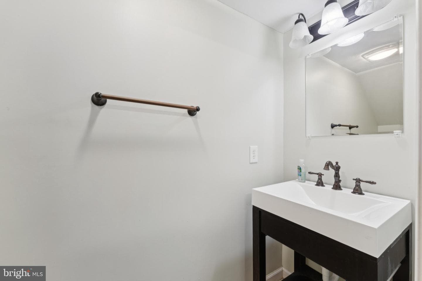 1558 Stoney Beach Way photo 24