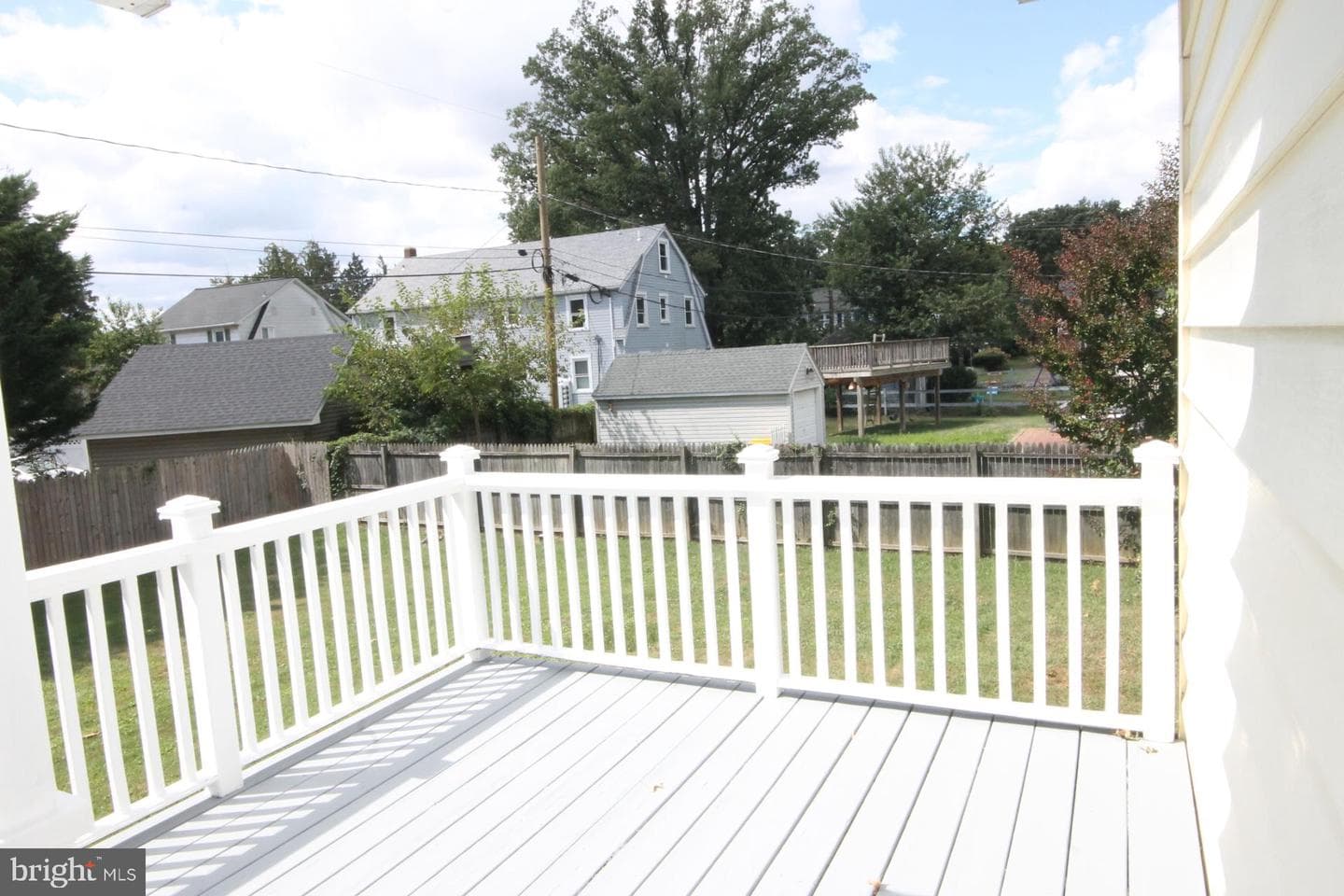 305 Greenwood Road photo 16