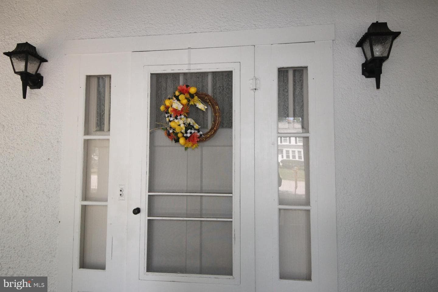 305 Greenwood Road photo 3