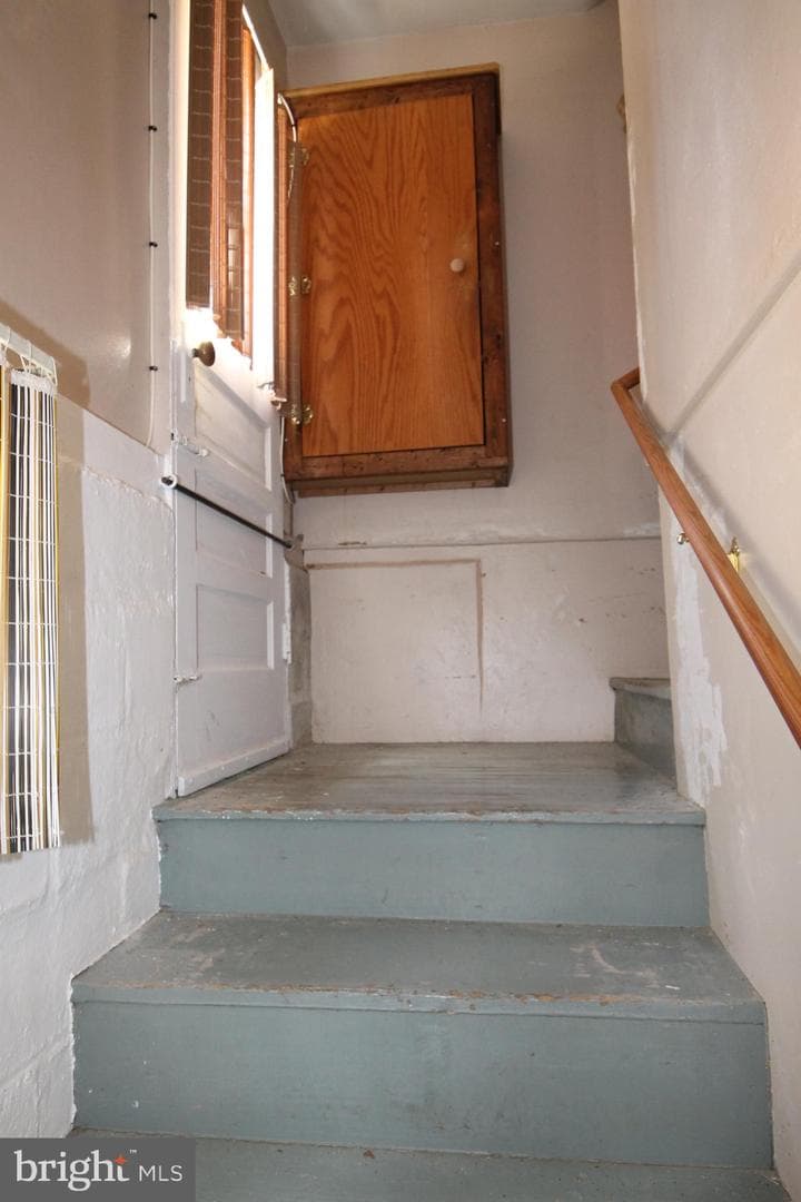305 Greenwood Road photo 33