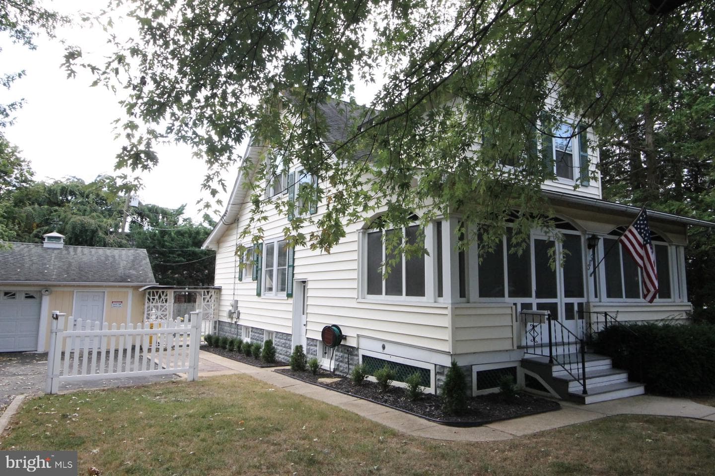 305 Greenwood Road photo 43