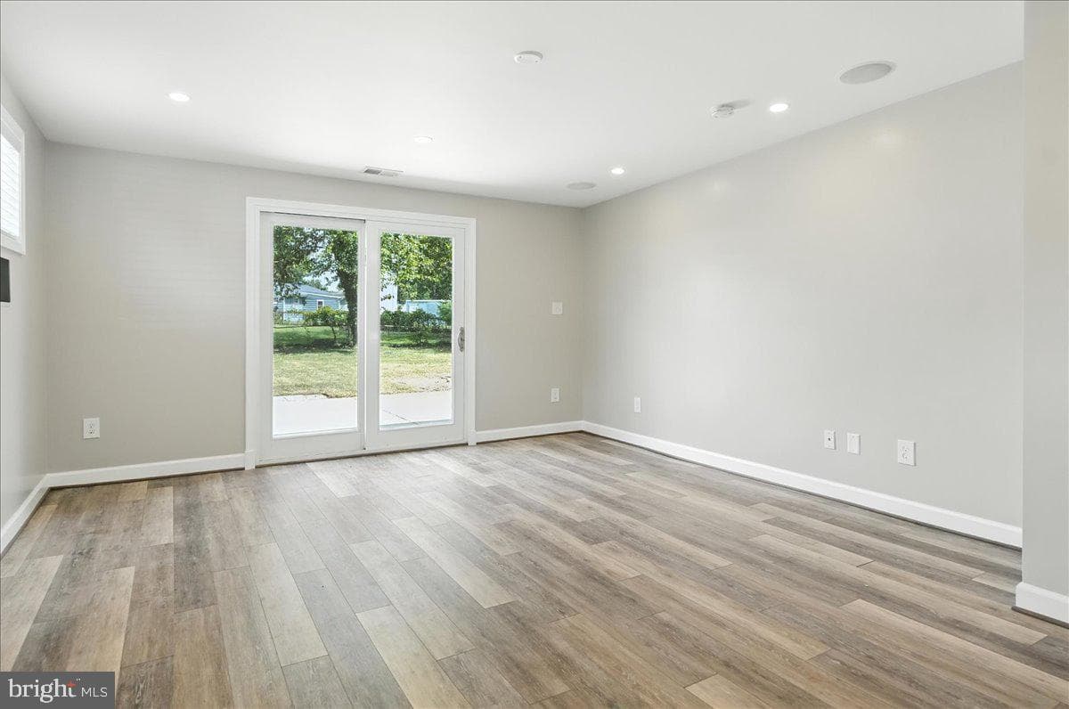 108 Saint James Drive photo 10
