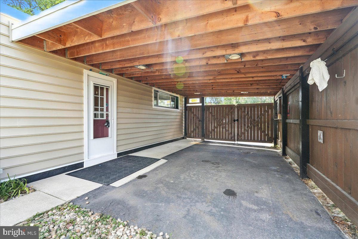 108 Saint James Drive photo 26