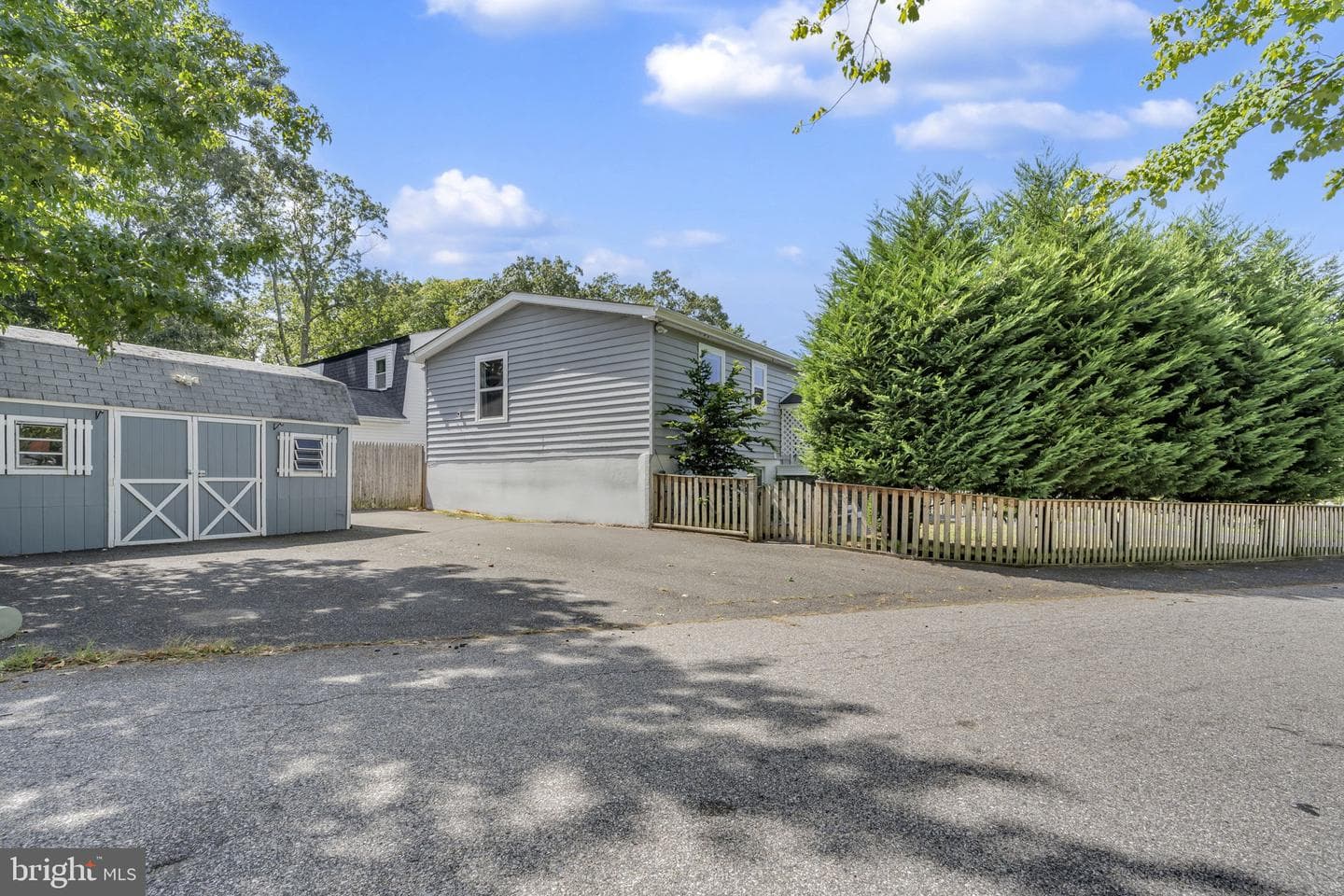 1101 Wildwood Lane photo 8