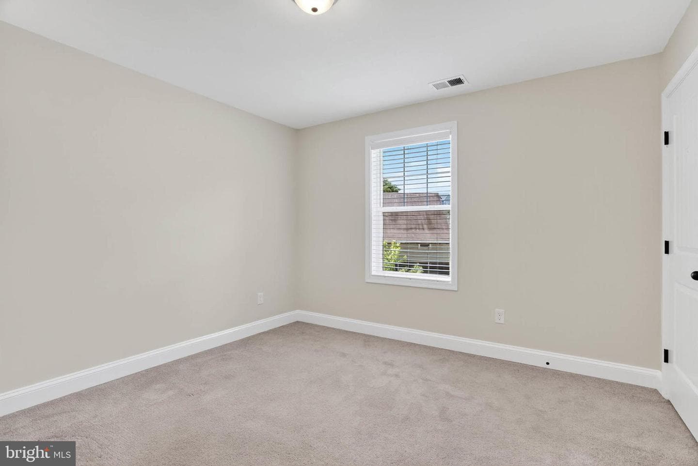 322 Alameda Parkway photo 21
