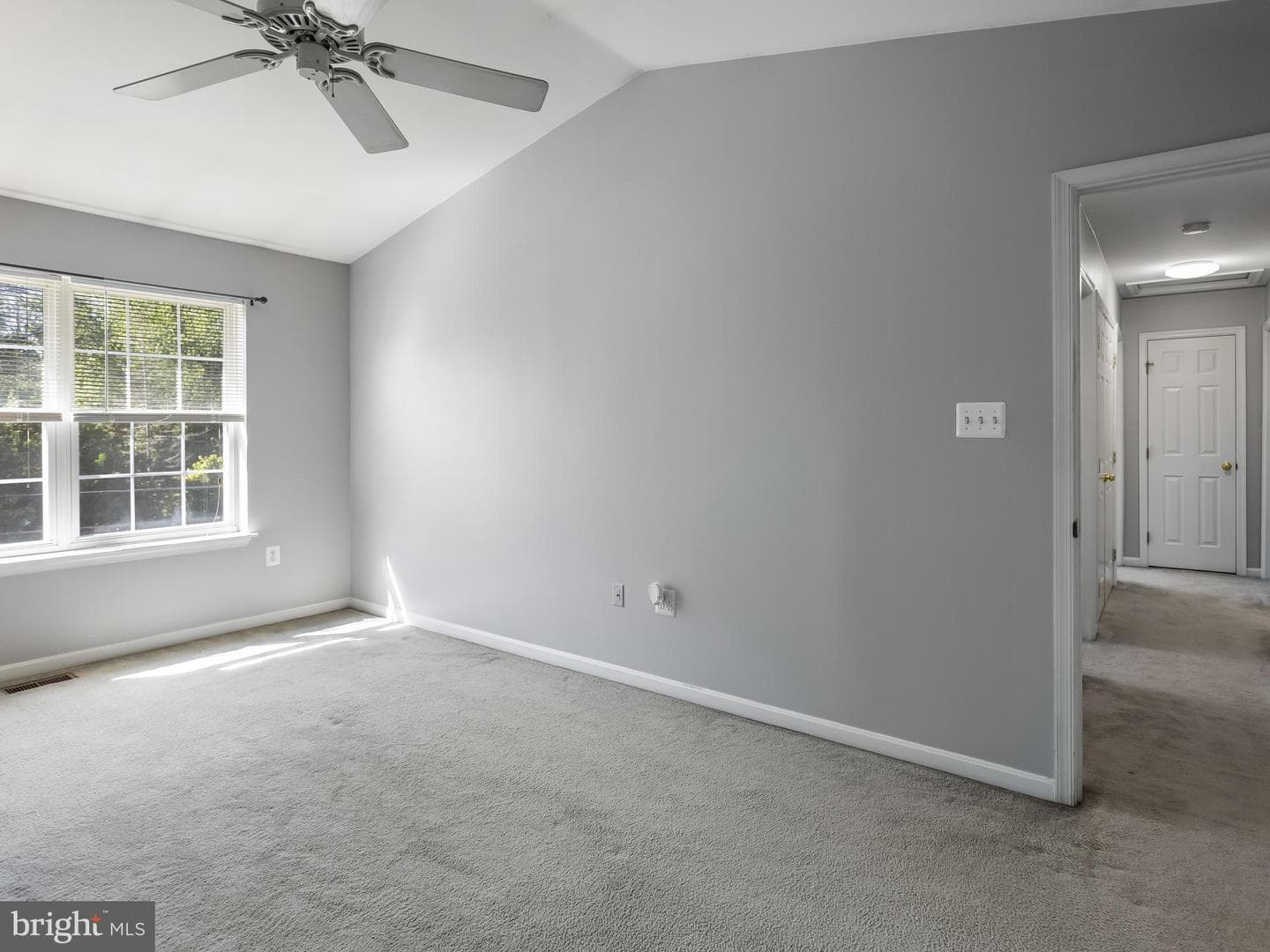 1410 Central Avenue E photo 15