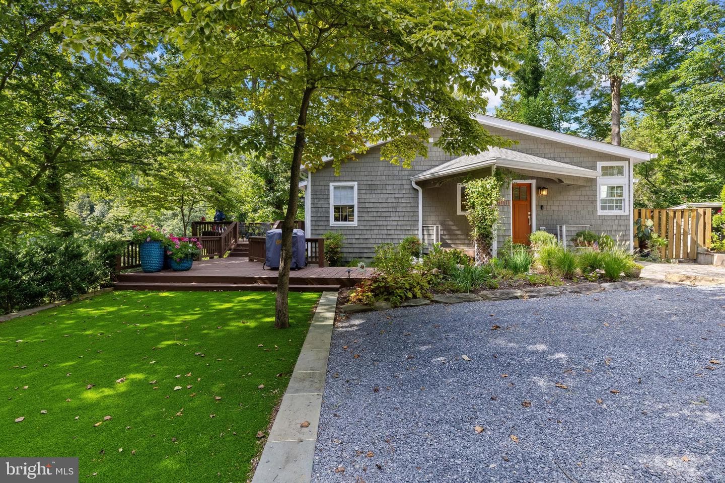 1428 Ravine Way photo 2