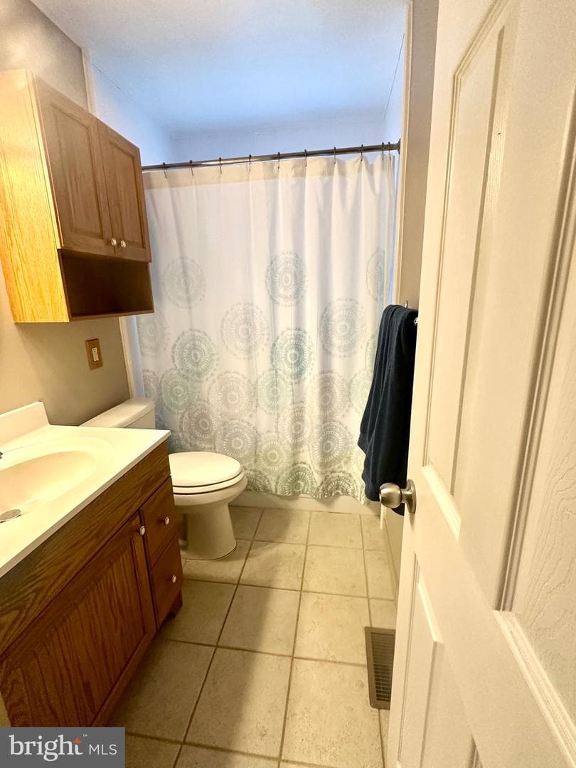 1158 Blue Bird Lane photo 11