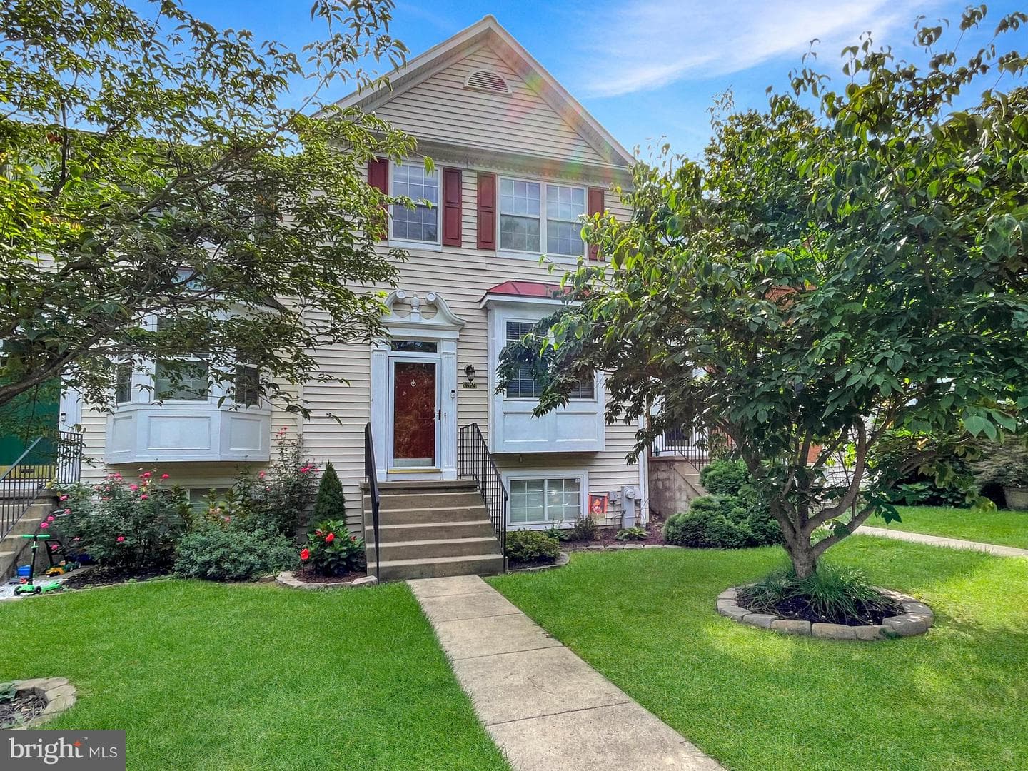 1624 Katheryne Village Square