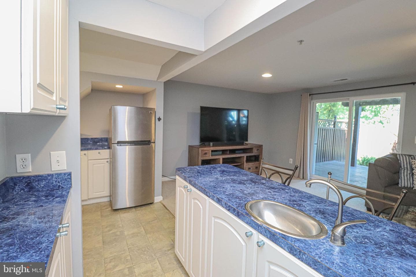 1624 Katheryne Village Square photo 32