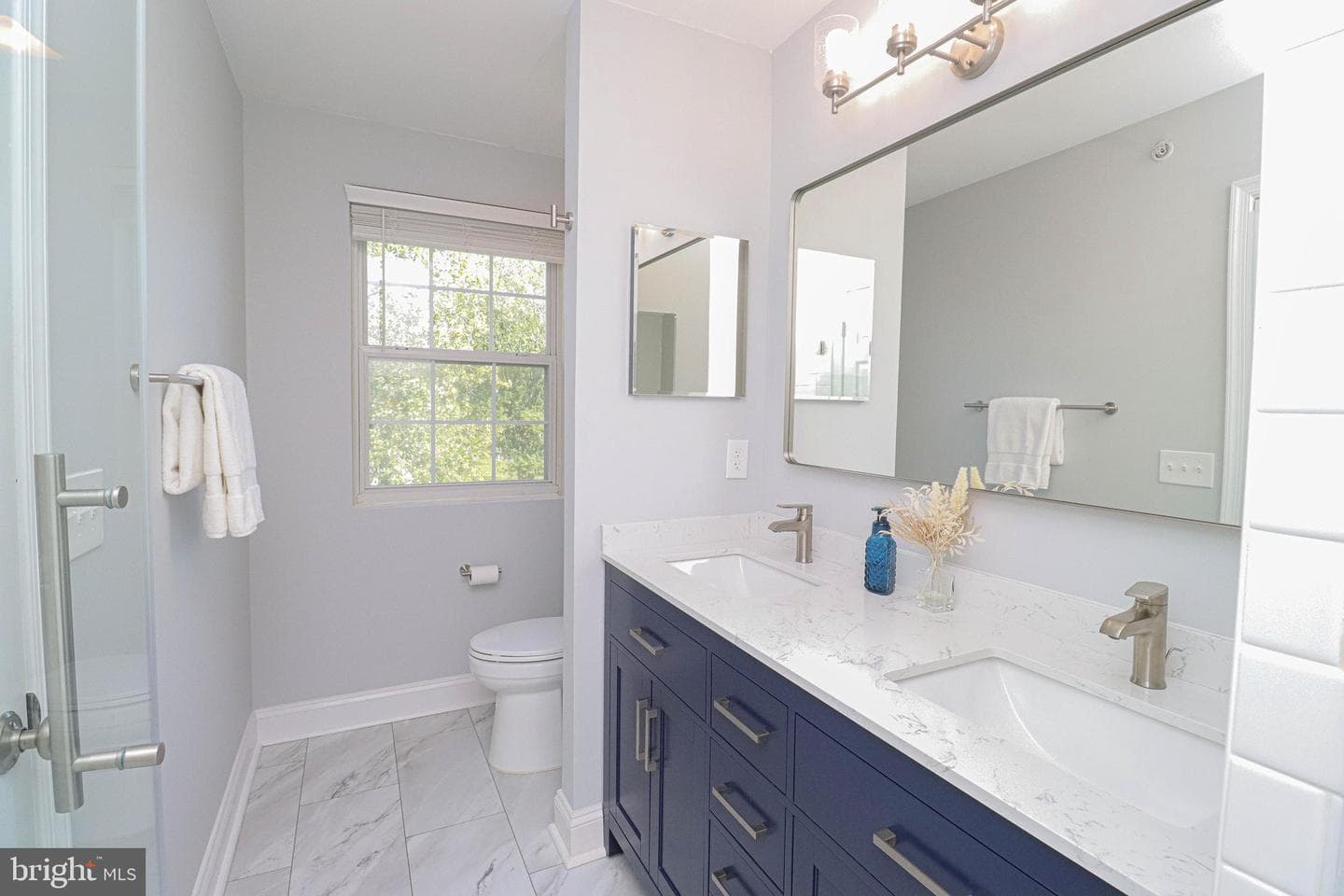 1624 Katheryne Village Square photo 9