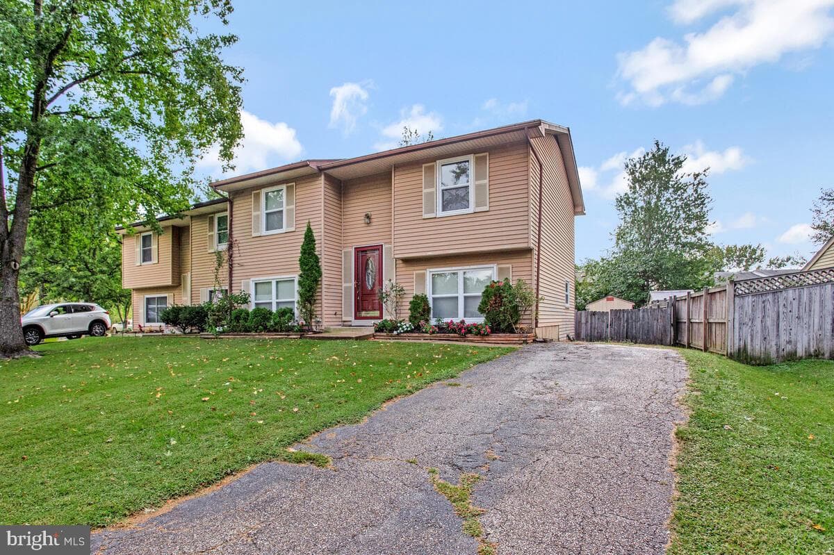 1577 Native Dancer Court photo 2
