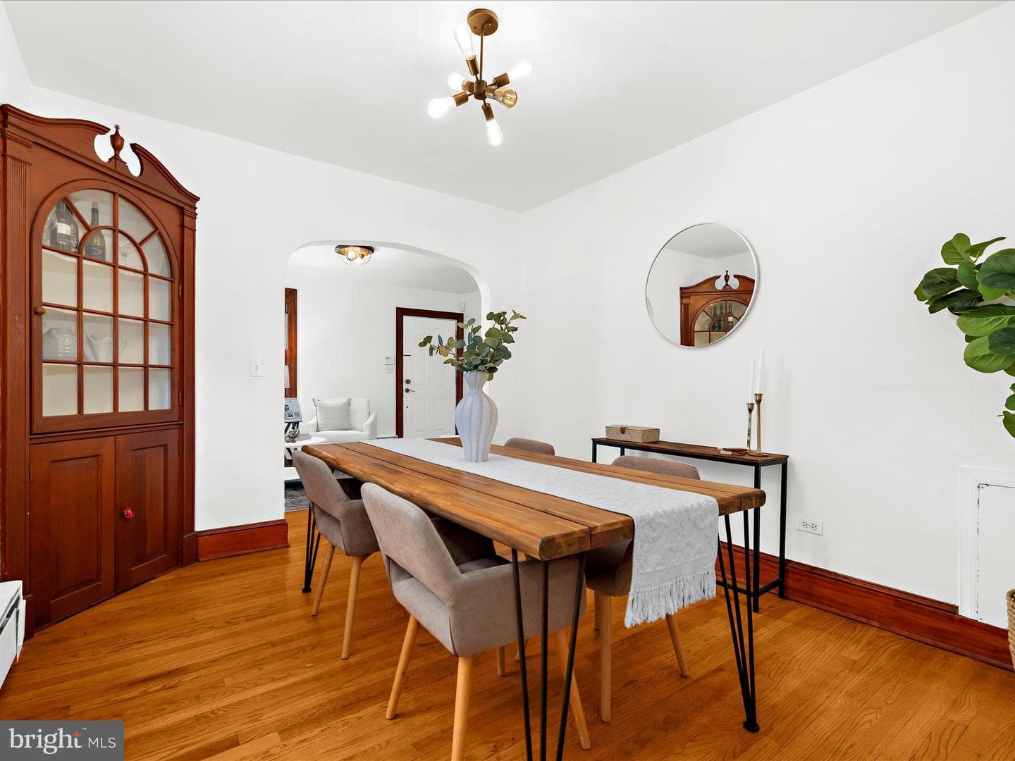 1109 Van Buren Street photo 15