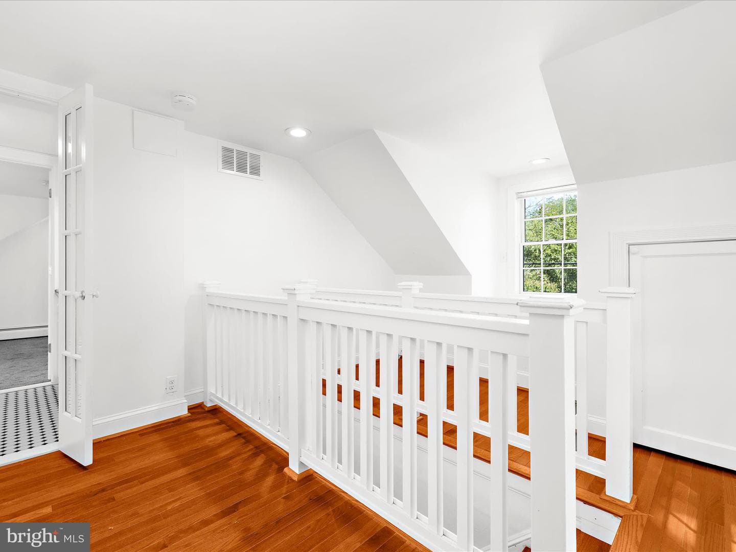 1109 Van Buren Street photo 20