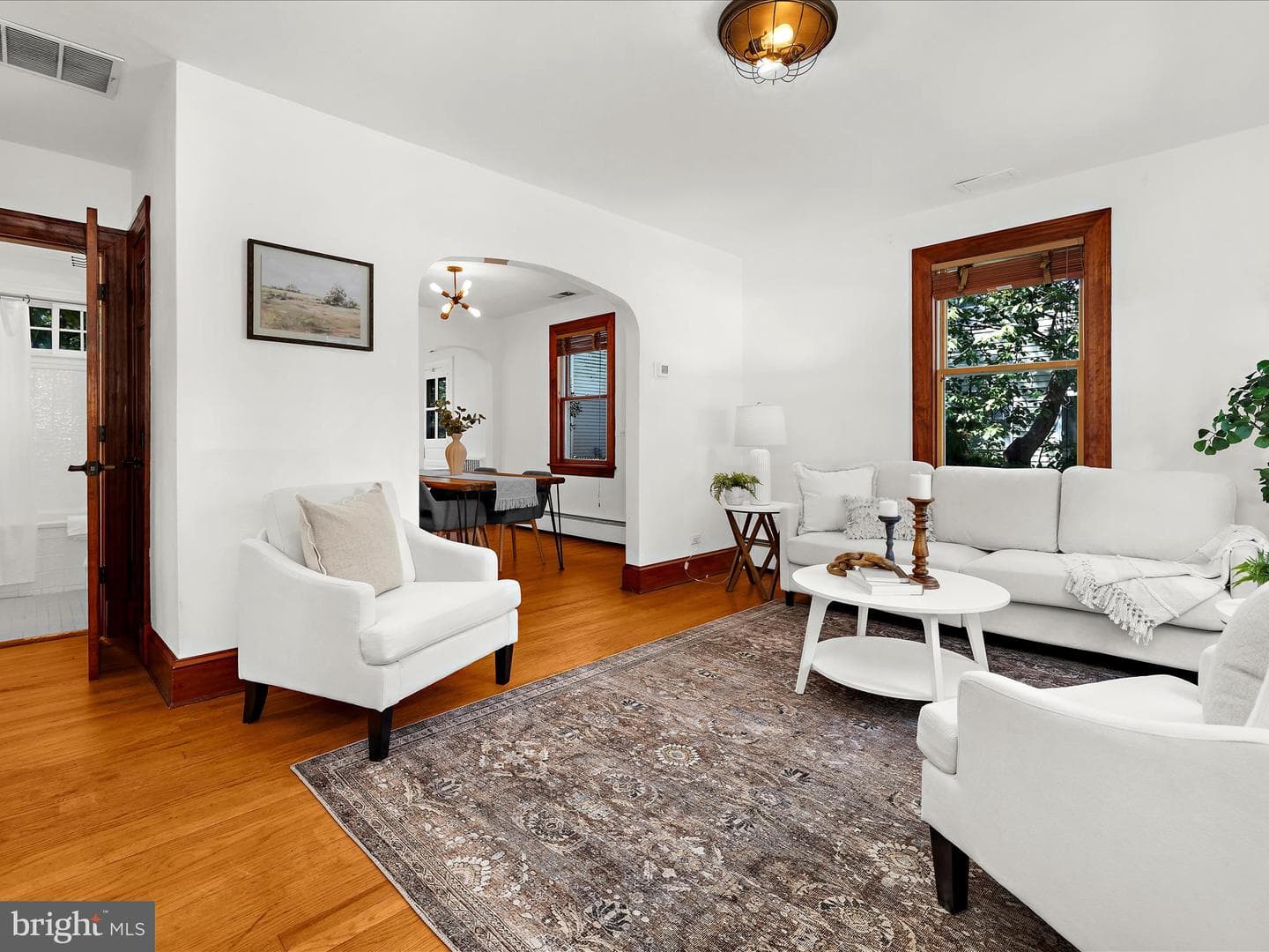 1109 Van Buren Street photo 4