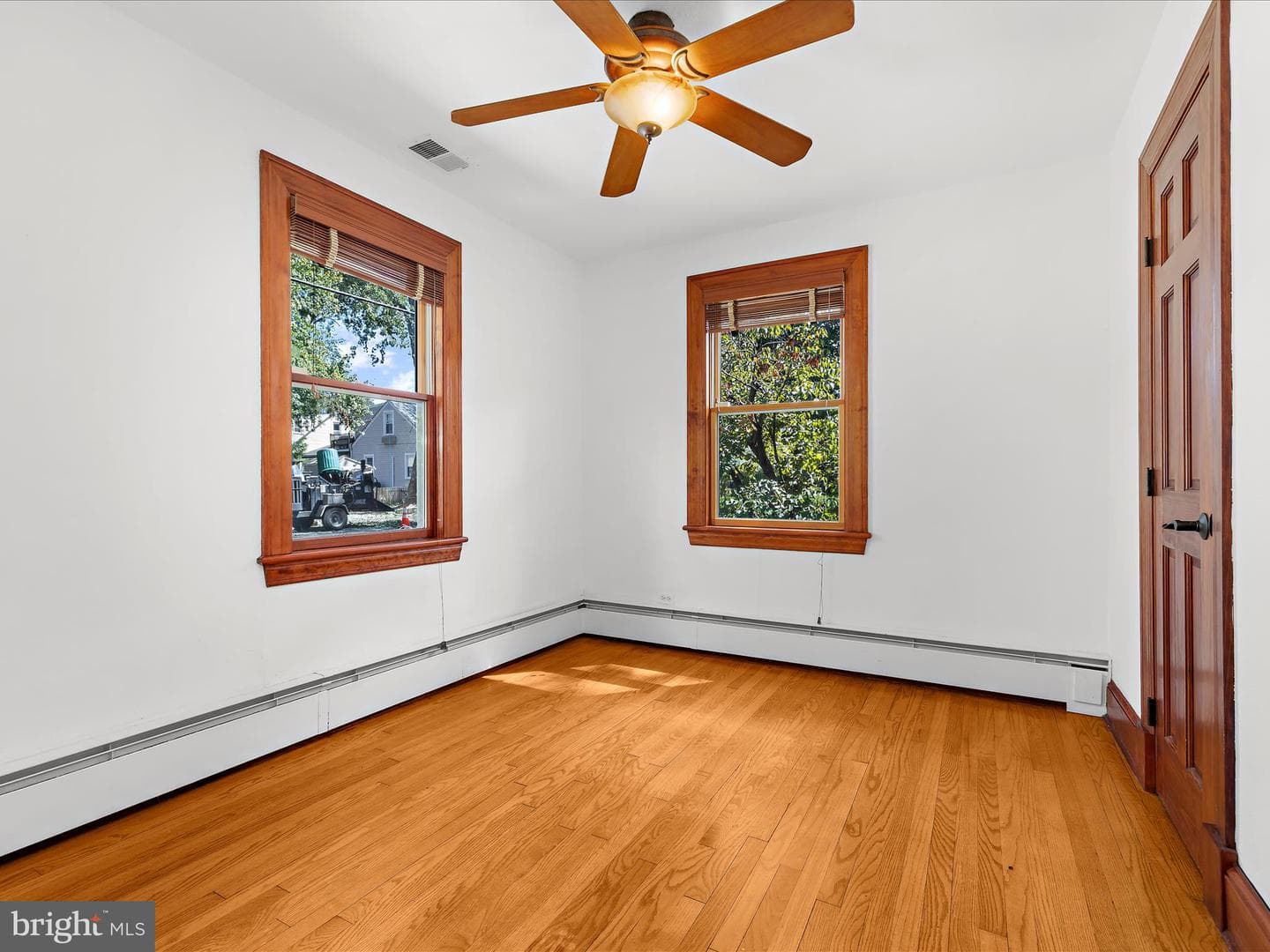 1109 Van Buren Street photo 7