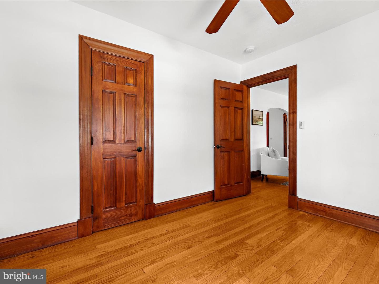 1109 Van Buren Street photo 8