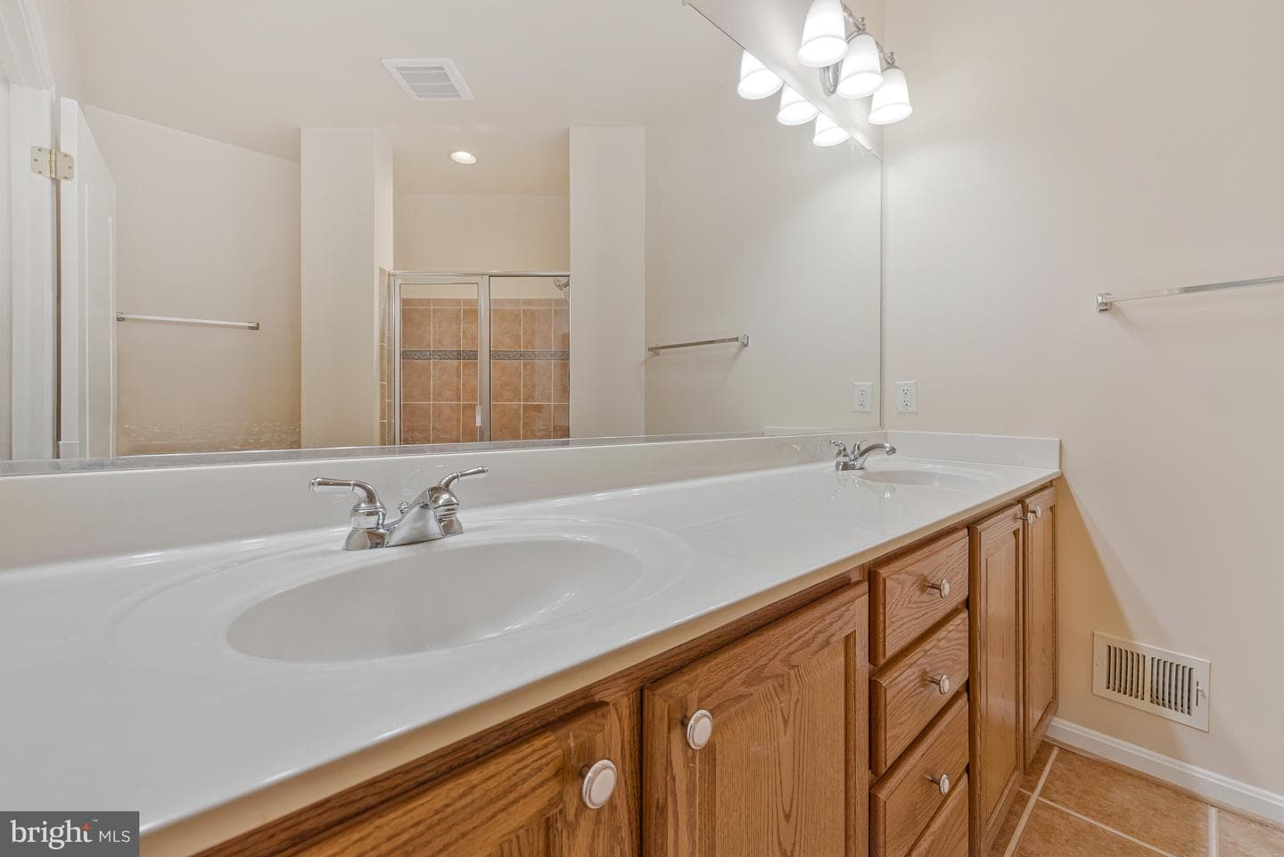 8600 Roaming Ridge Way #106 photo 31