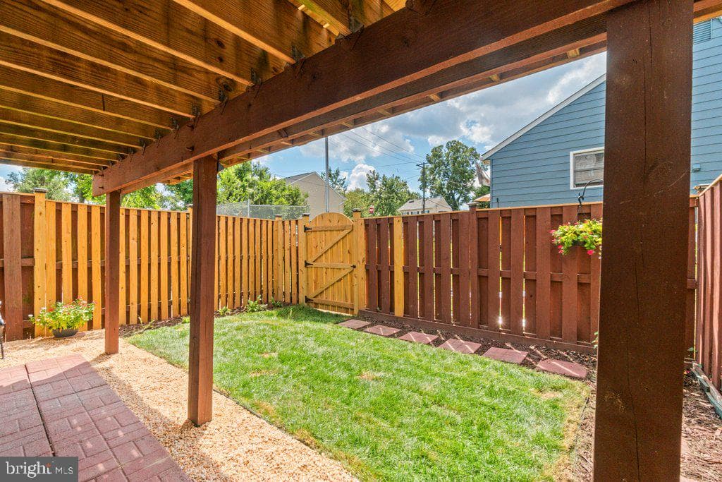 7811 Hidden Creek Way photo 35