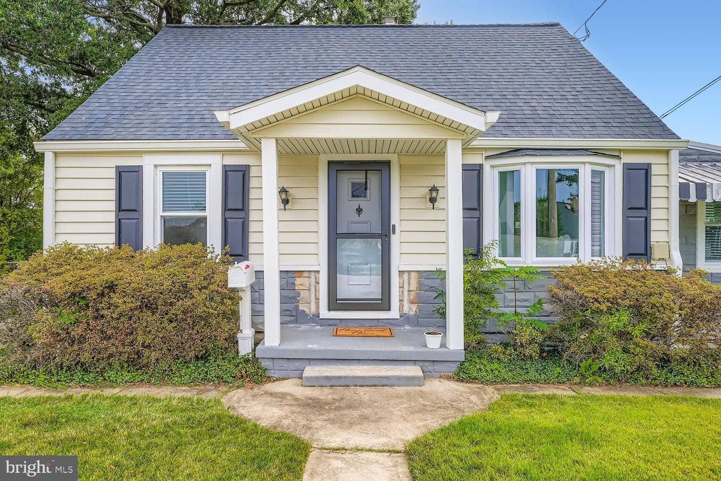 515 Taney Avenue photo 26